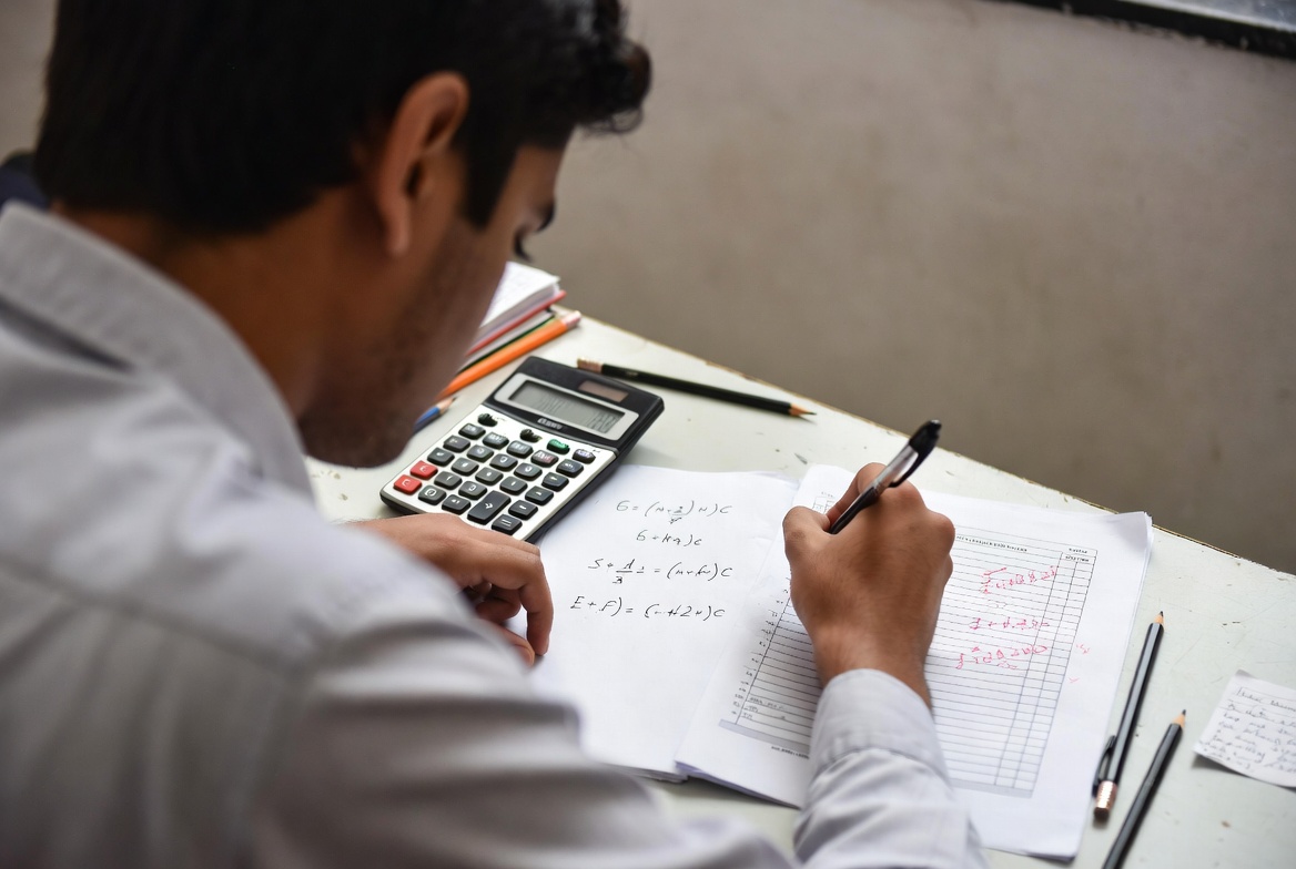 JEE 2026: Top Tricks to Improve Accuracy in Mock Tests